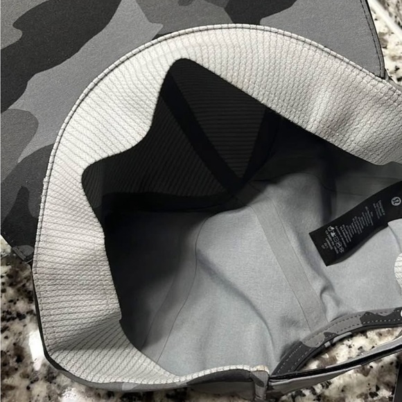 Lululemon Fast and Free Run Hat - Picture 5 of 6